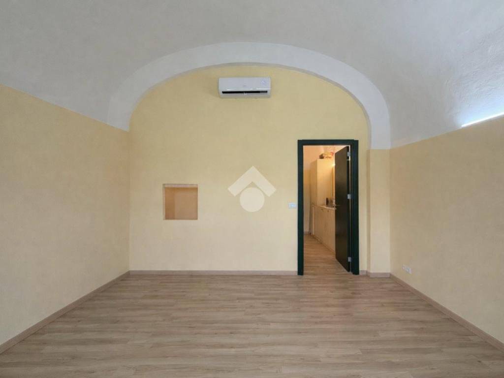 negozio in vendita a Pisa in zona Putignano