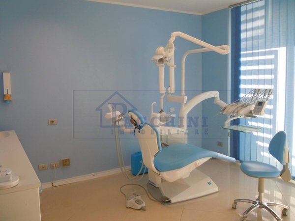 ufficio in vendita a Pisa in zona Cisanello