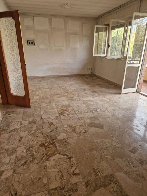 intera palazzina in vendita a Pisa in zona Ingegneria