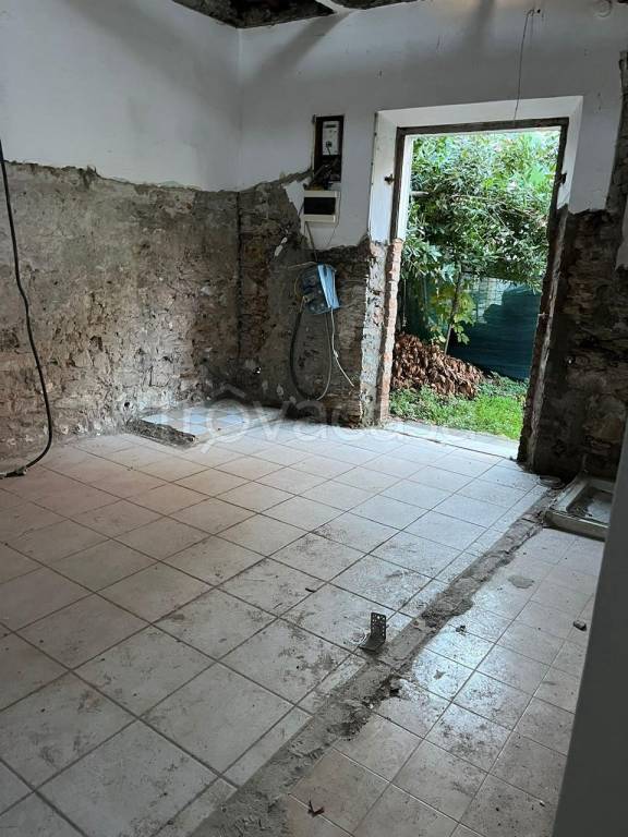 casa indipendente in vendita a Pisa in zona Landi