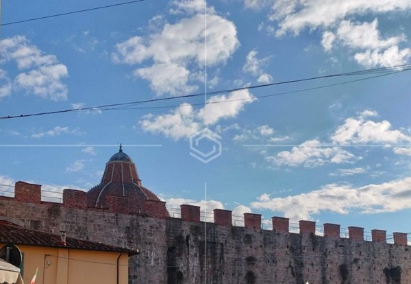 negozio in vendita a Pisa in zona Centro Storico