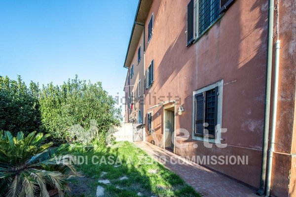 casa indipendente in vendita a Pisa in zona Porta Nuova