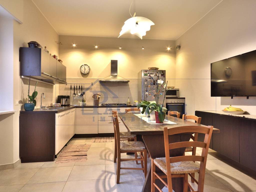 casa indipendente in vendita a Pisa in zona Lungarni