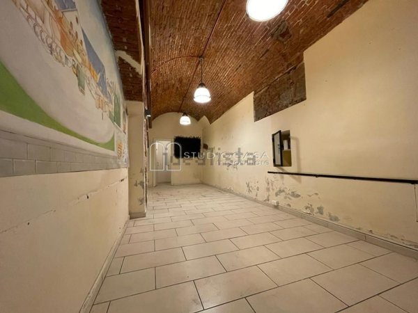 negozio in vendita a Pisa in zona Centro Storico