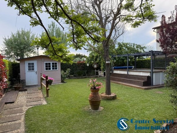 casa indipendente in vendita a Pisa in zona Marina di Pisa