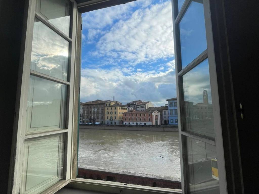 appartamento in vendita a Pisa in zona Lungarni