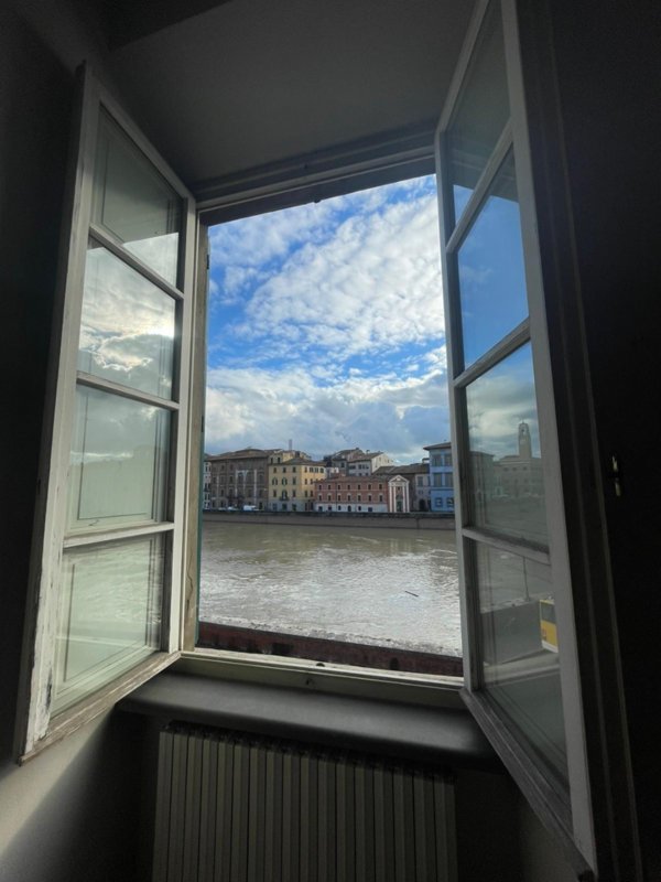 appartamento in vendita a Pisa in zona Lungarni
