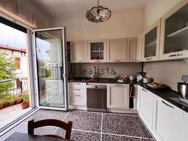 appartamento in vendita a Pisa in zona Porta a Lucca