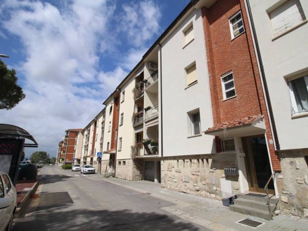 appartamento in vendita a Pisa in zona I Passi