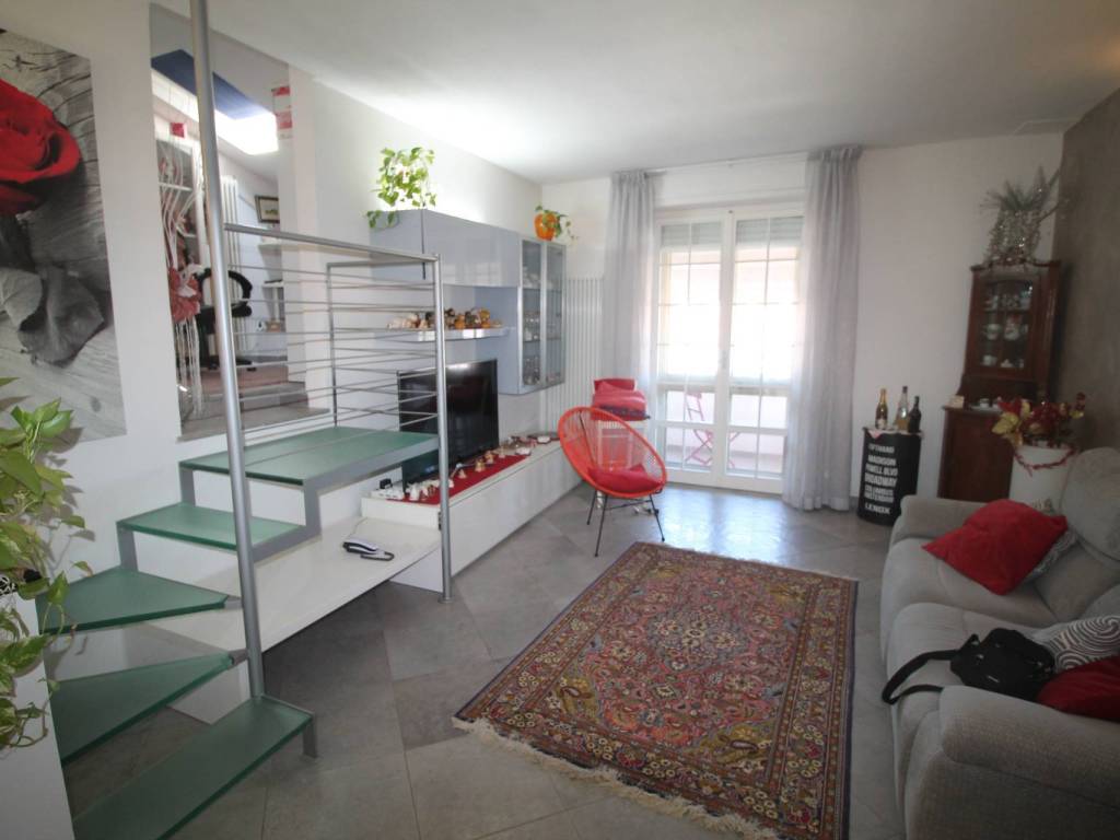 appartamento in vendita a Pisa in zona Lungarni