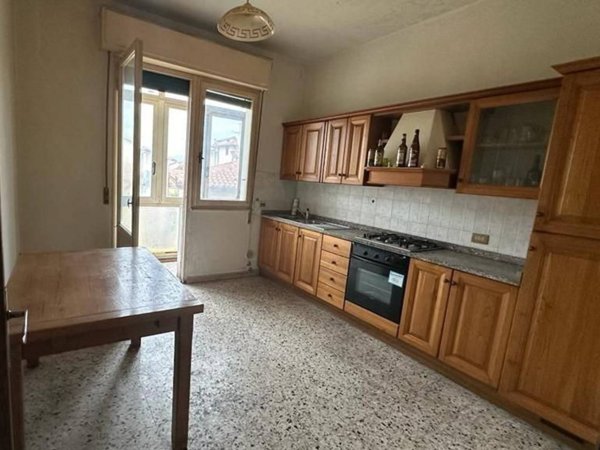 appartamento in vendita a Pisa in zona Porta a Lucca