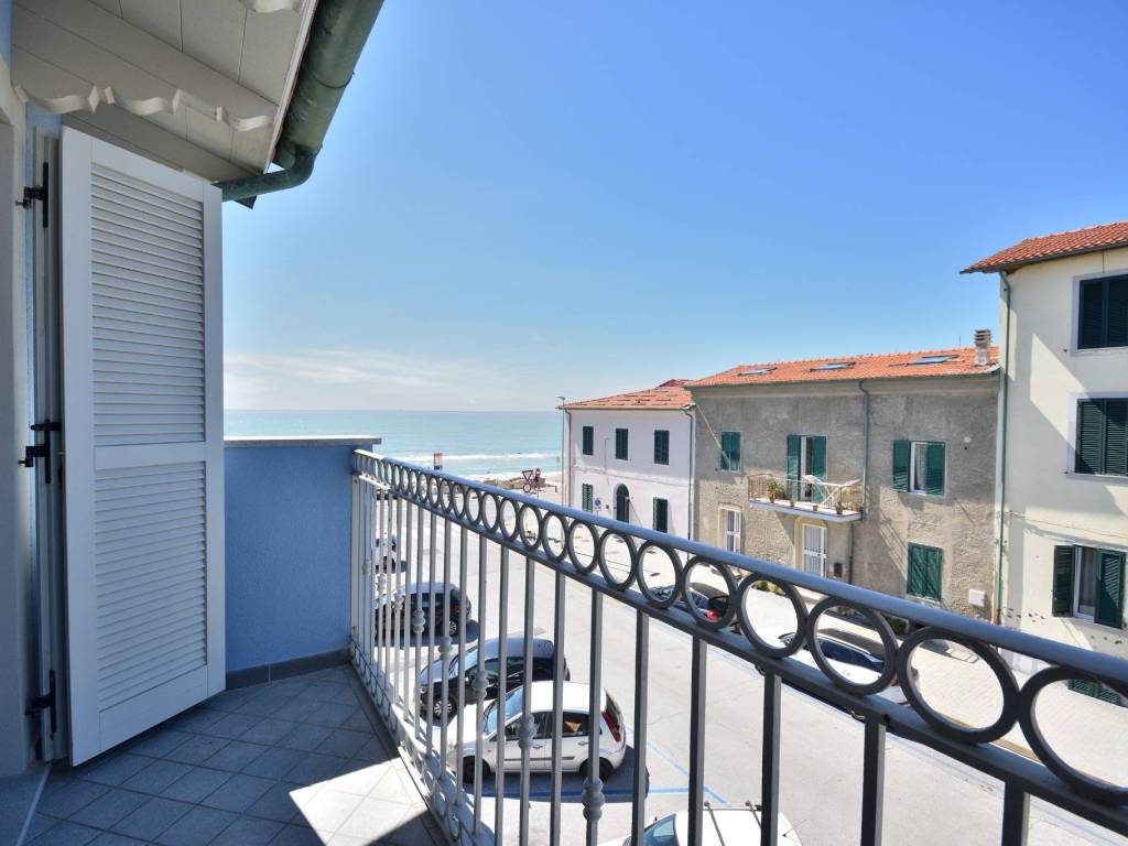 appartamento in vendita a Pisa in zona Marina di Pisa