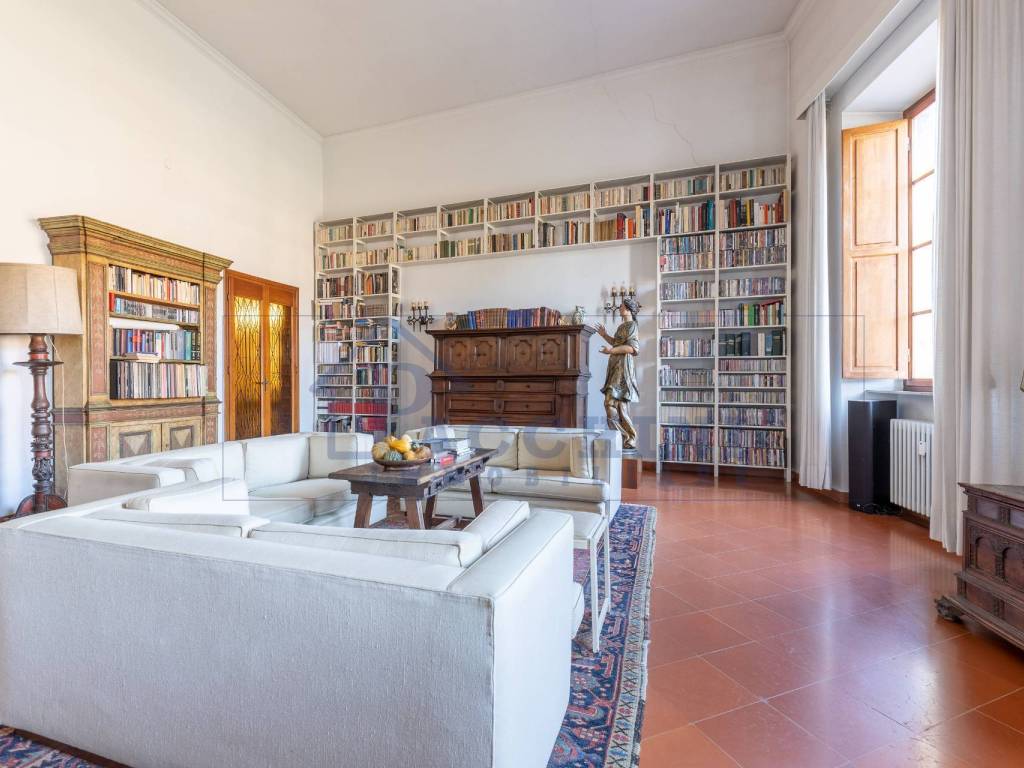 appartamento in vendita a Pisa in zona Lungarni