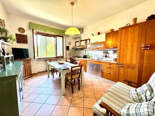 casa indipendente in vendita a Pisa in zona Lungarni