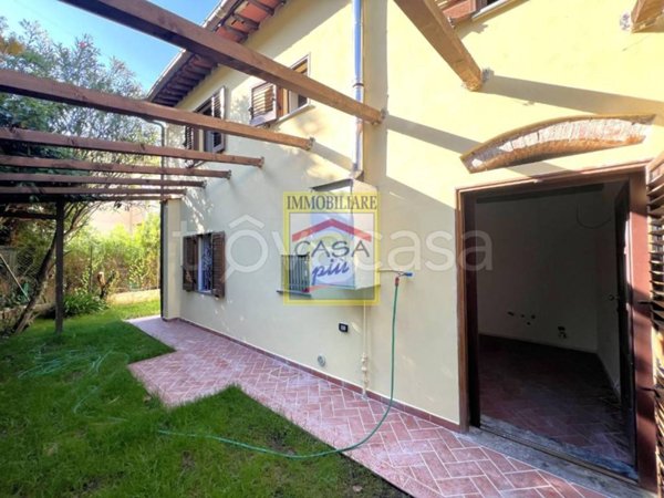 casa indipendente in vendita a Pisa in zona Barbaricina