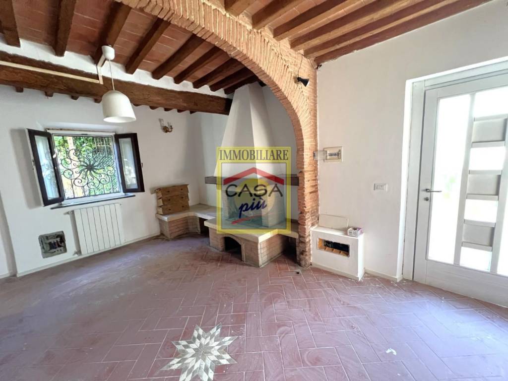 casa indipendente in vendita a Pisa in zona Barbaricina