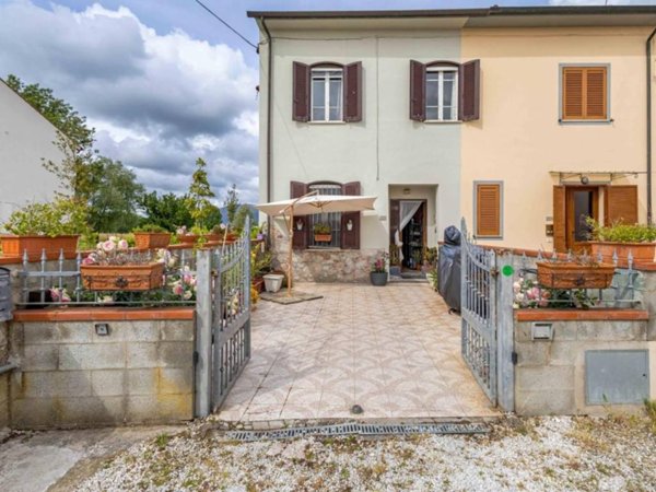 casa indipendente in vendita a Pisa in zona Putignano