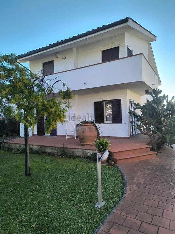 casa indipendente in vendita a Pisa in zona La Vettola