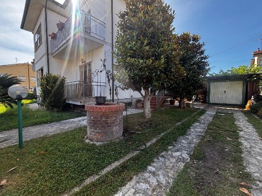casa indipendente in vendita a Pisa in zona San Piero a Grado