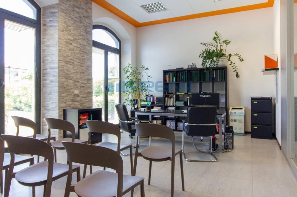 ufficio in vendita a Pisa in zona Putignano