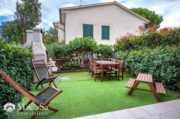 casa indipendente in vendita a Pisa in zona Tirrenia