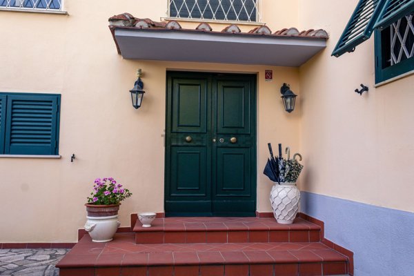 casa indipendente in vendita a Pisa in zona Porta Nuova