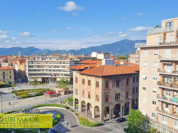 negozio in vendita a Pisa in zona Stazione