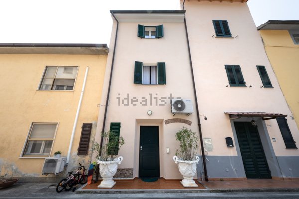 casa indipendente in vendita a Pisa