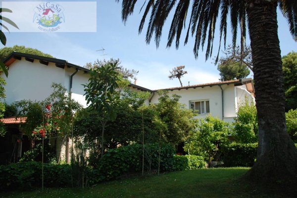casa indipendente in vendita a Pisa in zona Tirrenia