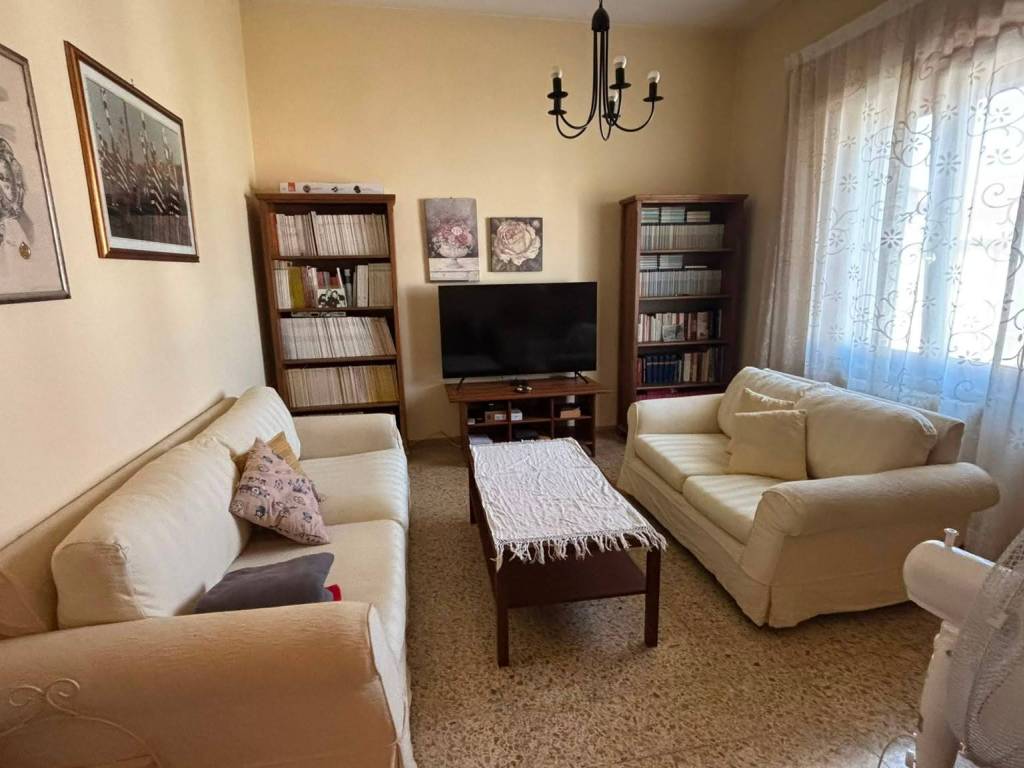 casa indipendente in vendita a Pisa in zona Putignano