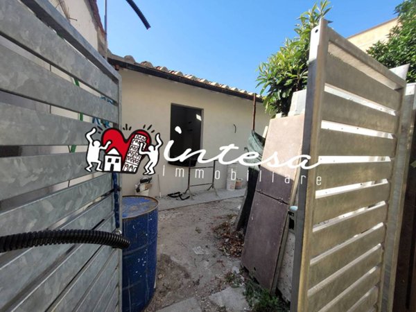 casa indipendente in vendita a Pisa in zona Landi