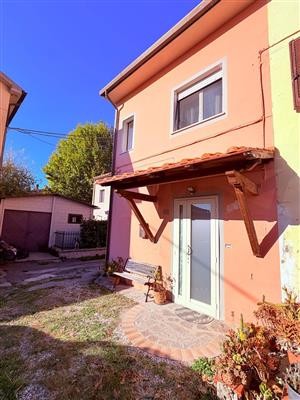 casa indipendente in vendita a Pisa