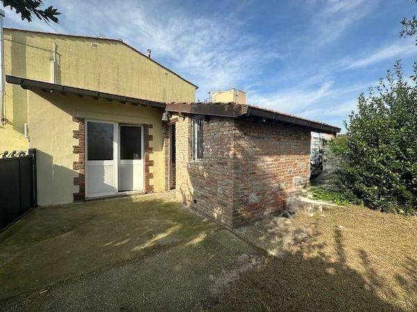 casa indipendente in vendita a Pisa in zona Oratoio