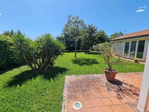 casa indipendente in vendita a Pisa in zona Coltano