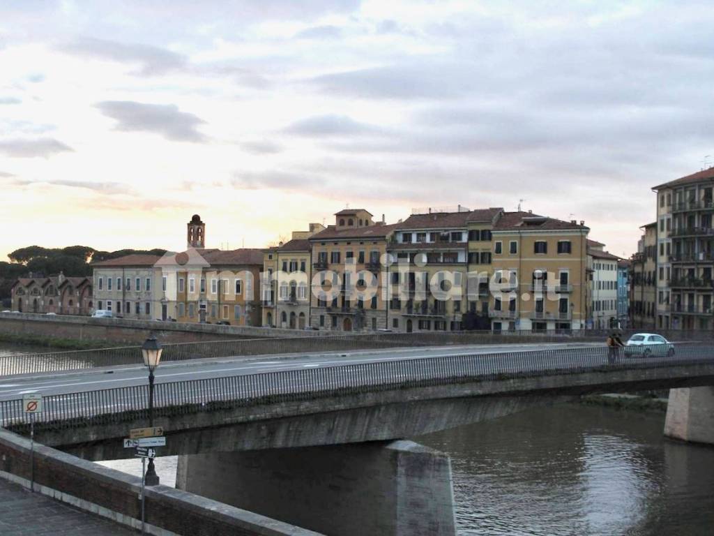 appartamento in vendita a Pisa in zona Lungarni