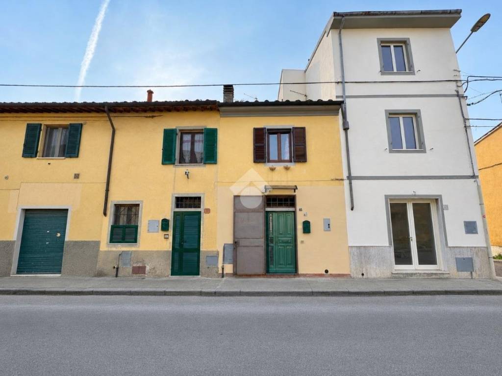 casa indipendente in vendita a Pisa in zona Barbaricina