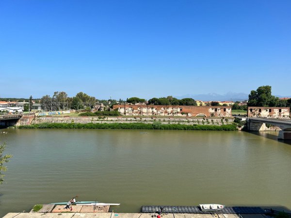 appartamento in vendita a Pisa in zona Lungarni