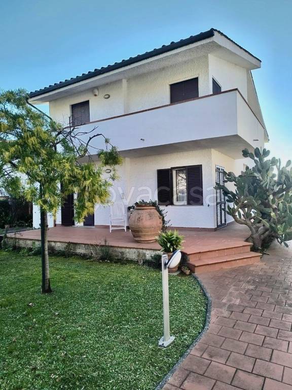 casa indipendente in vendita a Pisa in zona La Vettola