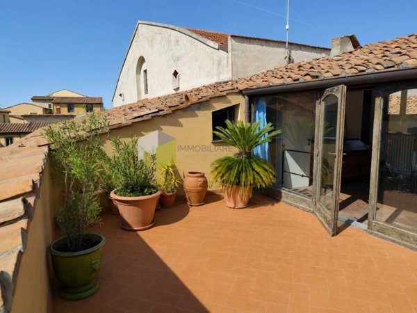 casa indipendente in vendita a Pisa in zona Centro Storico