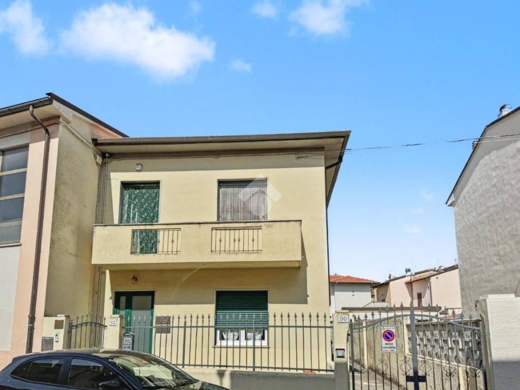 appartamento in vendita a Pisa in zona Quartiere San Giusto
