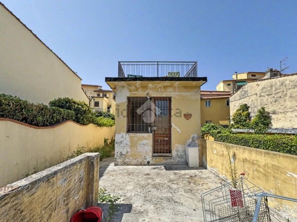 appartamento in vendita a Pisa in zona Lungarni