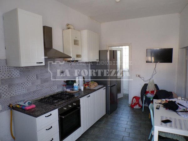 casa indipendente in vendita a Pisa in zona Barbaricina