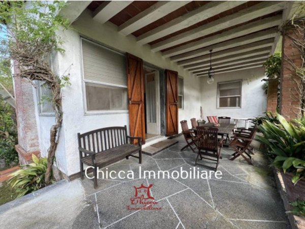 casa indipendente in vendita a Pisa in zona Tirrenia