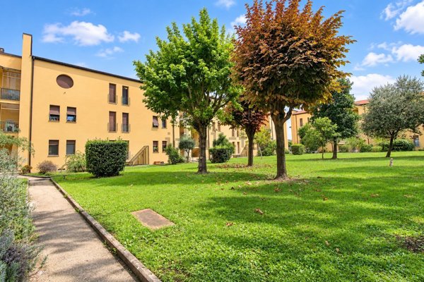 appartamento in vendita a Pisa in zona Barbaricina
