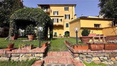 casa indipendente in vendita a Pisa in zona Centro Storico