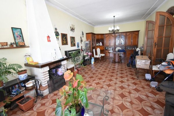 casa indipendente in vendita a Pisa in zona Porta Nuova