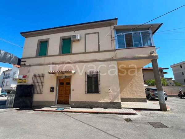 appartamento in vendita a Pisa in zona Landi