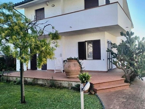 casa indipendente in vendita a Pisa in zona La Vettola