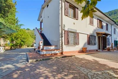 casa indipendente in vendita a Pisa