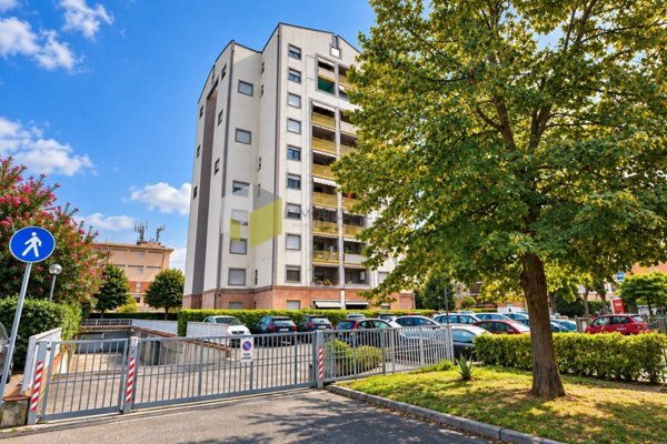 appartamento in vendita a Pisa in zona Landi